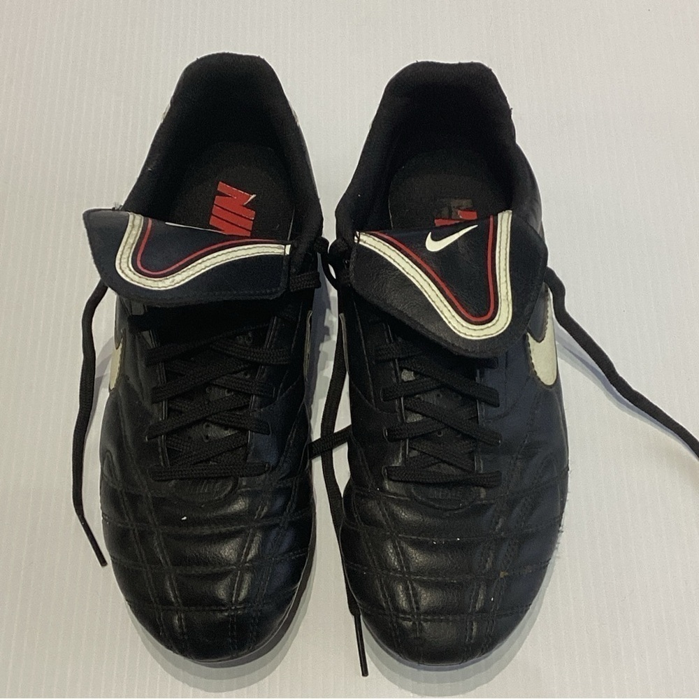 Nike Tiempo Legend lll FG Size 7.5 US Woman’s Black Soccer Cleats 385397-016